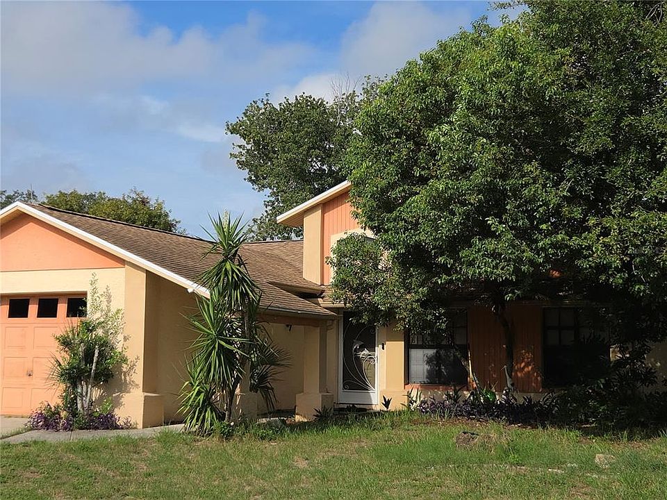 2nd image of 8120 GOLDEN BEAR LOOP