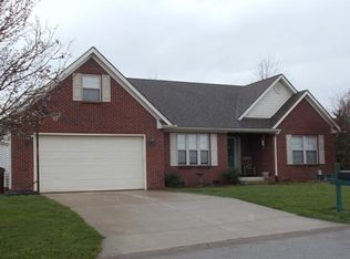 500 Applewood Ln, Mount Sterling, KY 40353