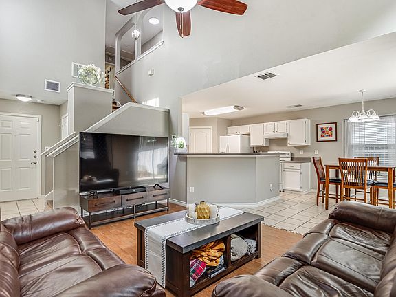 2nd image of 126 Coastal Ln