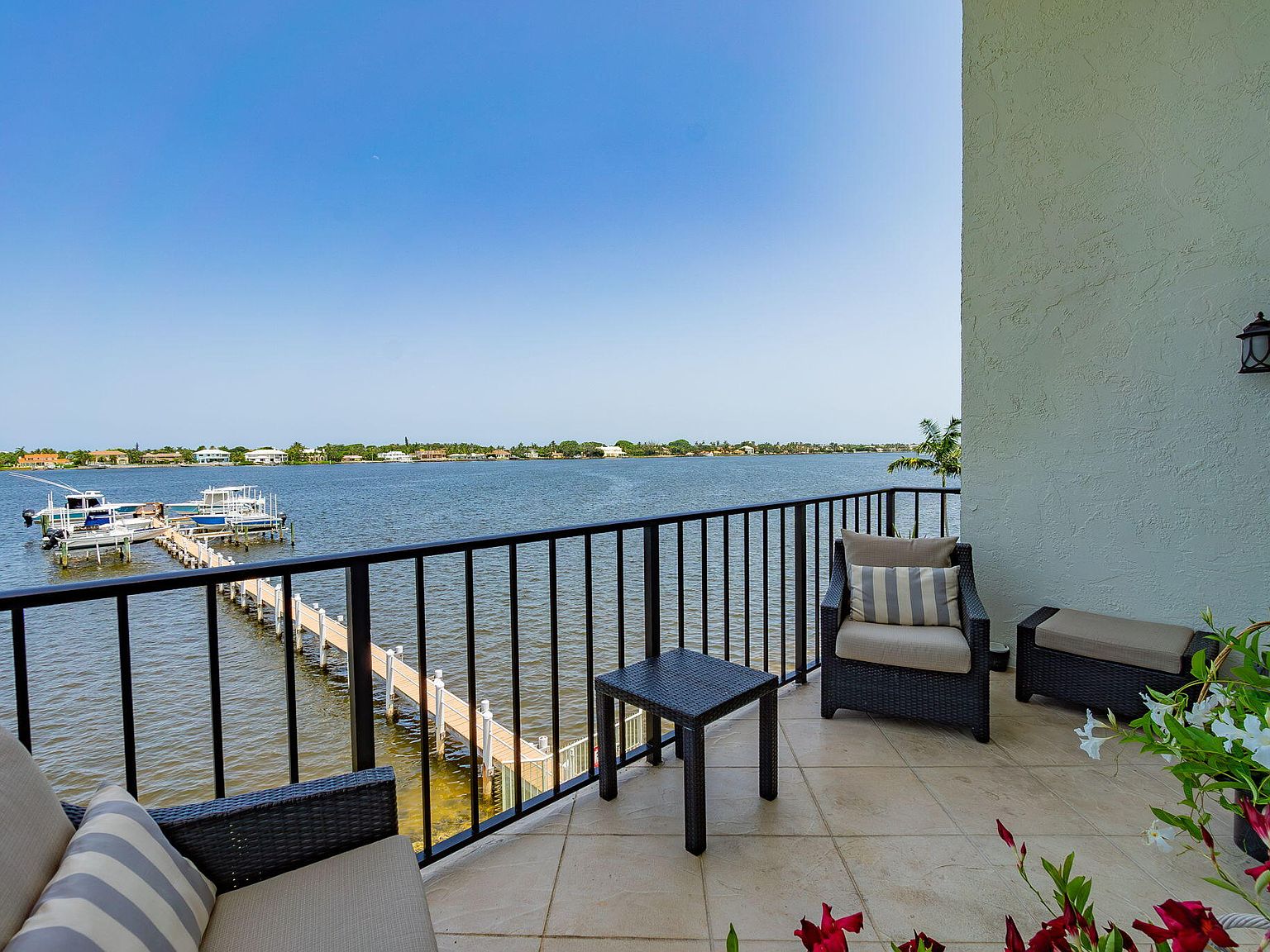 1206 S Lake Dr APT 301, Lantana, FL 33462 | MLS #RX-10907689 | Zillow