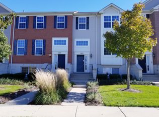 245 Jackson St, Gilberts, IL 60136