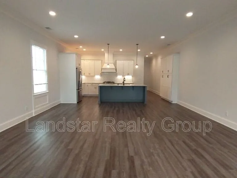 10510 Meeting St #201 — Photo 26