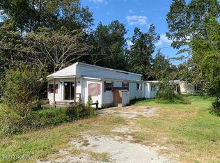 1104 Lake Rd, Havelock, NC 28532