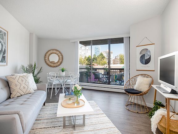 4th image of 1265 Burnaby St #1205