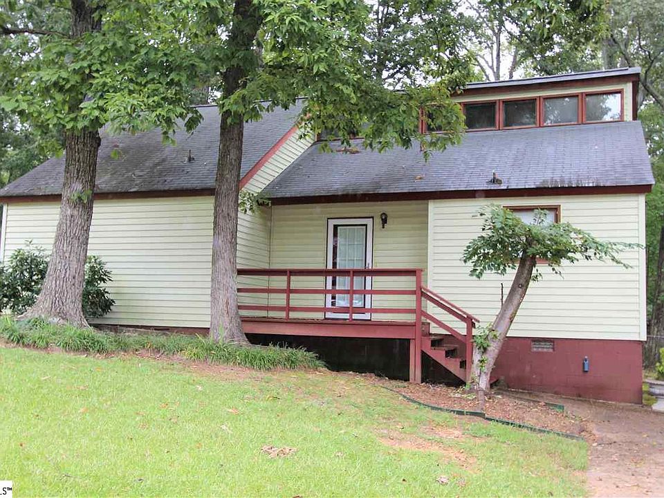 1st image of 12 Parkstone Dr