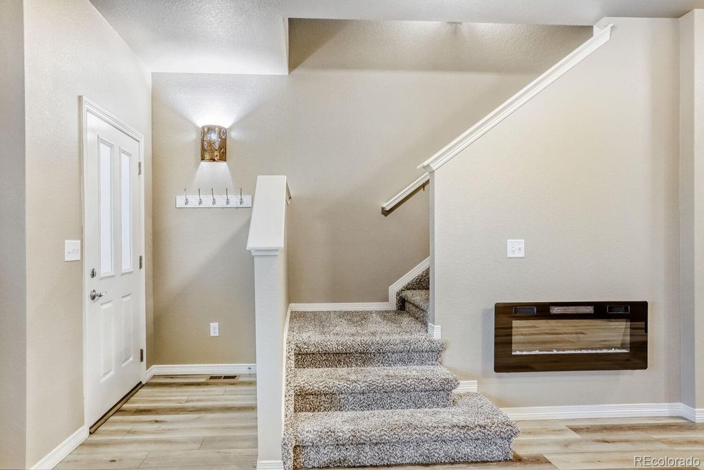 1686 Grand Avenue #6