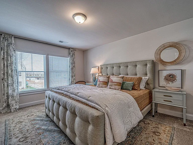 New Classically designed Duet style homes for Rent in Charlotte — Photo 30