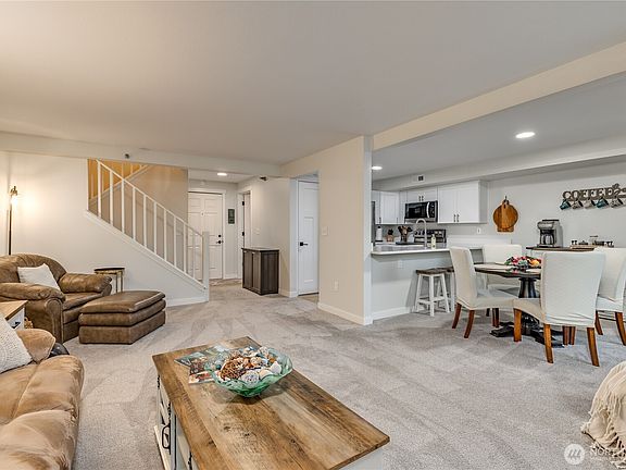 2nd image of 3939 10th Street SE #B4