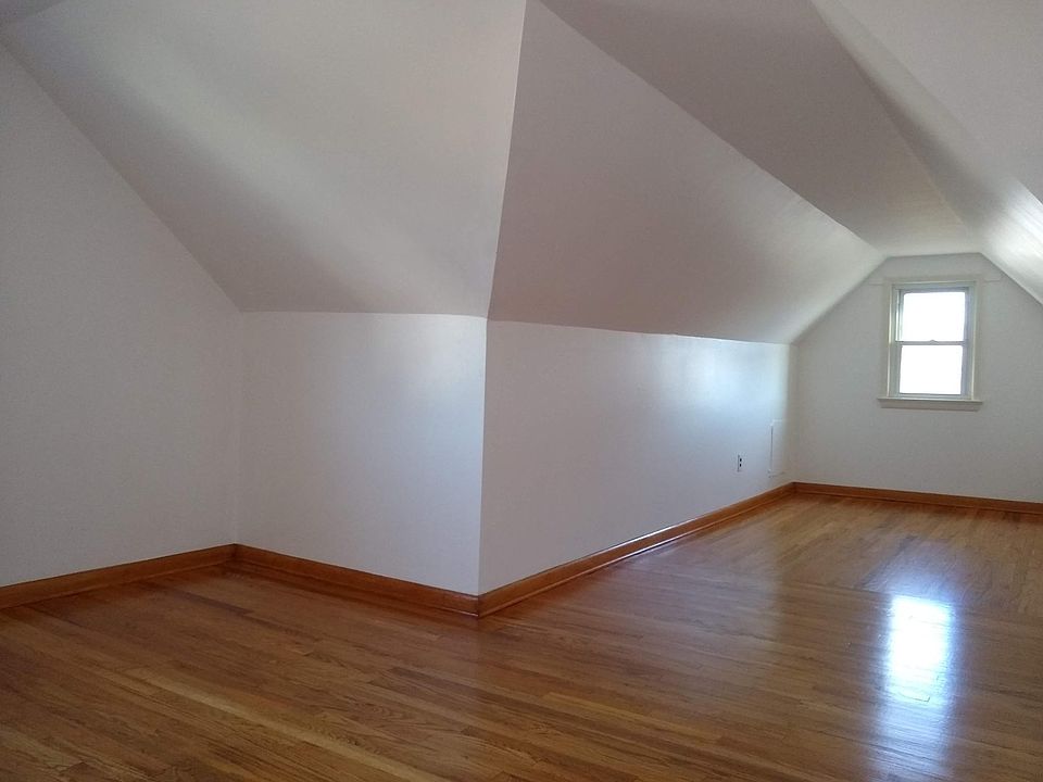 2nd image of 43 N 14th Ave #2