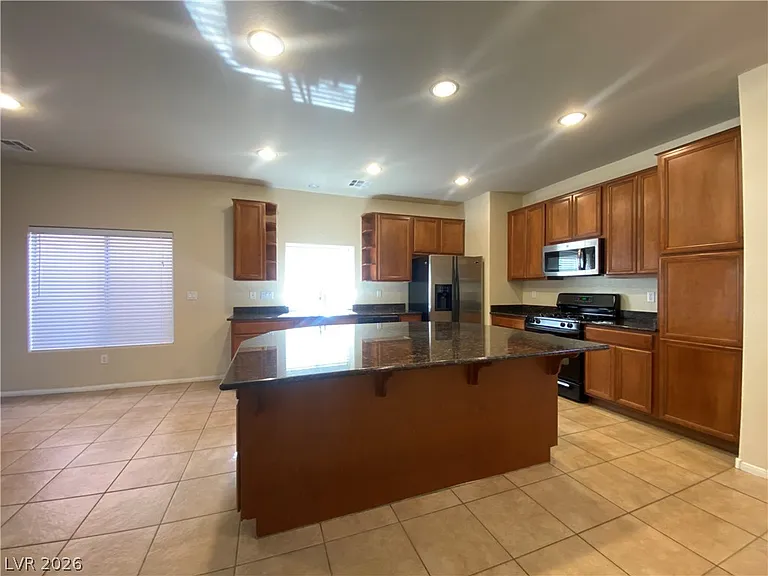 5980 Fidenza Ave — Photo 12