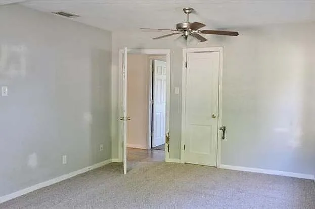 517 Burgett St — Photo 36