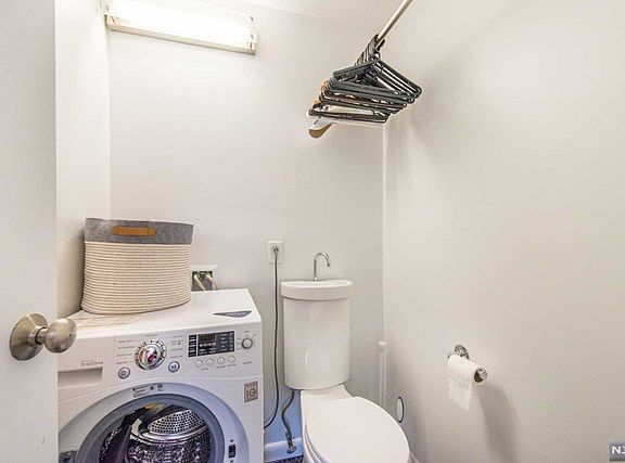 5th image of 187 Wayne St APT 118C