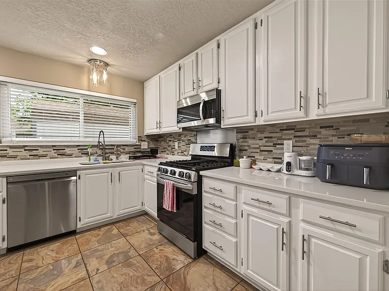 12110 Essenbruk Dr — Photo 15
