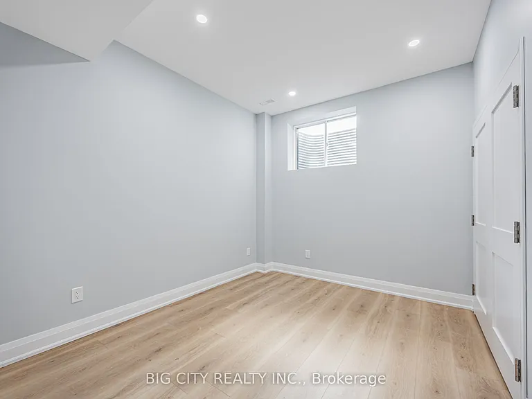 39 Aragon Ave #A — Photo 7
