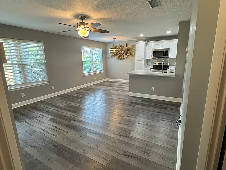 2608 Grassy Point Dr #104 — Photo 5