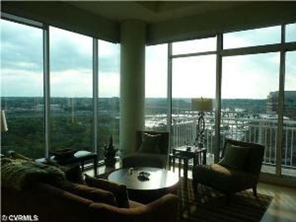 2nd image of 301 Virginia St #U1805