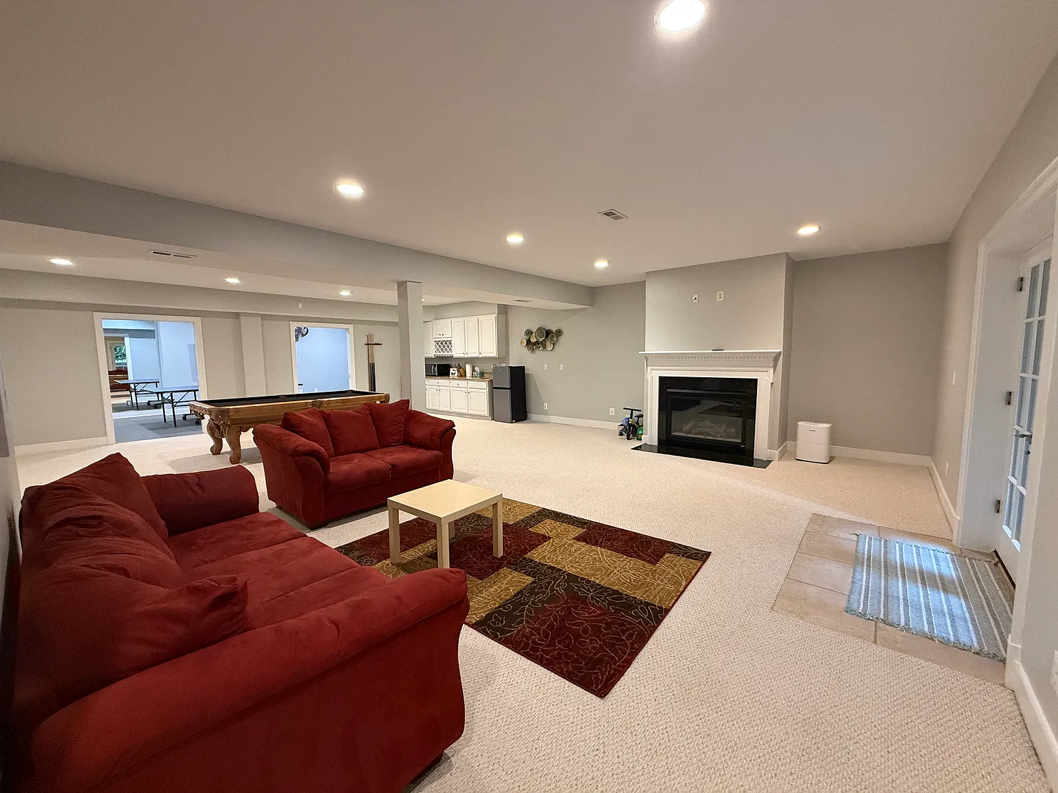 4 bed, 5936 sqft, $1,800 — Photo 1