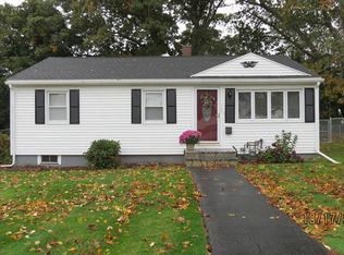 117 Glenmere St, Lowell, MA 01852