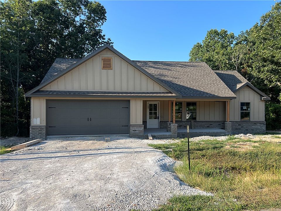 1st image of 117 Salen Ln