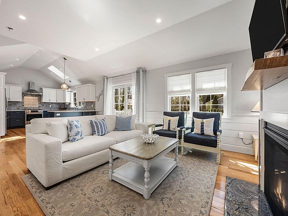2nd image of 16 Second Avenue #4