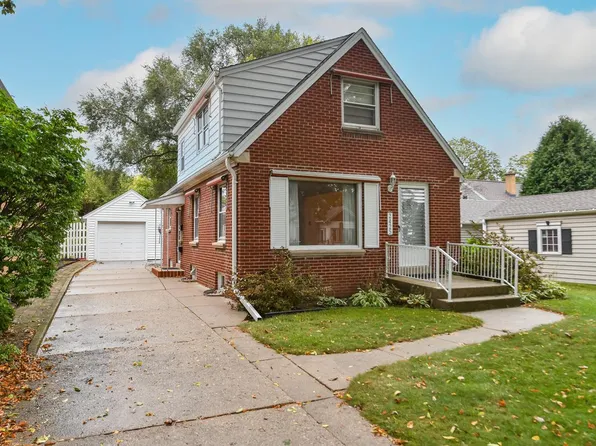 2425 North 74th STREET, Wauwatosa, WI 53213