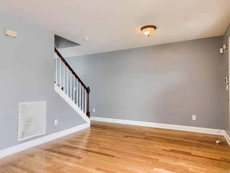 4900 Windsprint Way — Photo 4