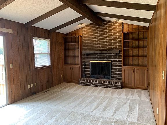 2nd image of 1426 E Camino Alto St
