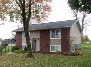 112 E Oak St, Dale, IN 47523