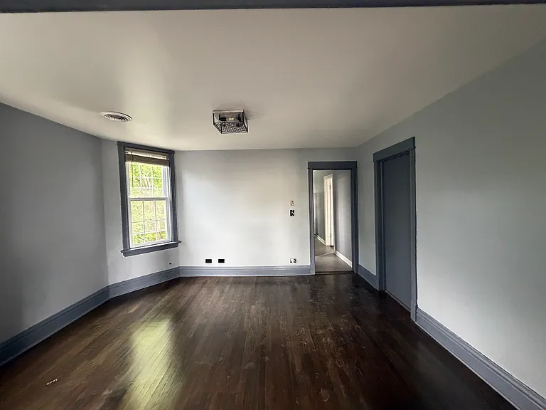 4107 S Archer Ave #2F — Photo 4