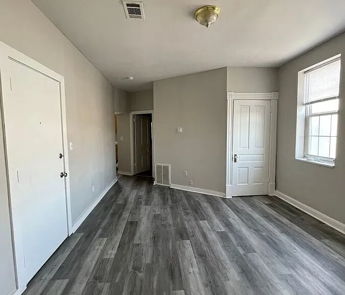 1186 Hamlet St #C — Photo 2