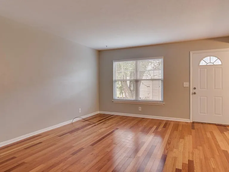 810 Bellevue Rd #218 — Photo 9