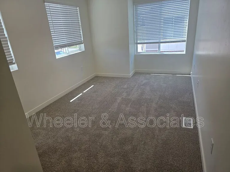 444 W 1080 S — Photo 16