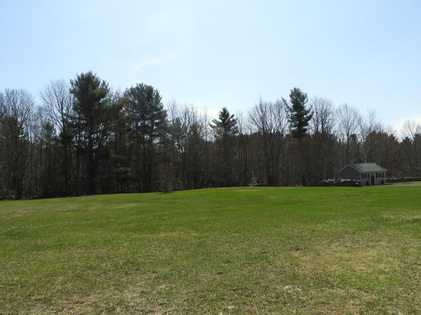 25 Joanne Ln, Cadyville, NY 12918