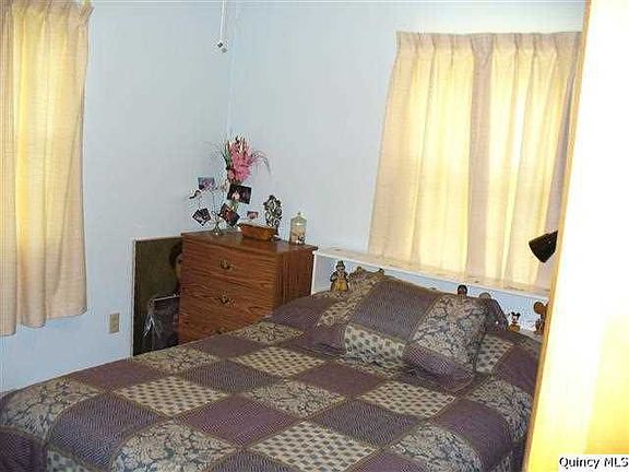 Home for Sale in Quincy, IL $98,500