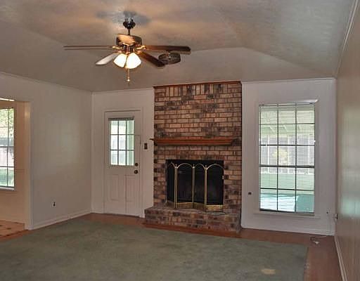 5th image of 4504 Meadowbrook Dr