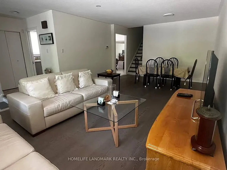 15 Harnworth Dr — Photo 5