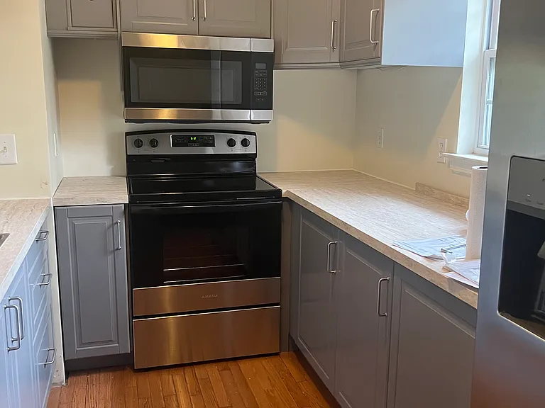 1342 Village Dr — Photo 6