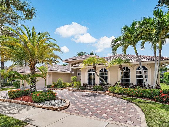 3rd image of 3852 Oak Ridge Circle