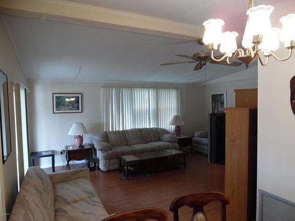 5th image of 1016 Wren Cir