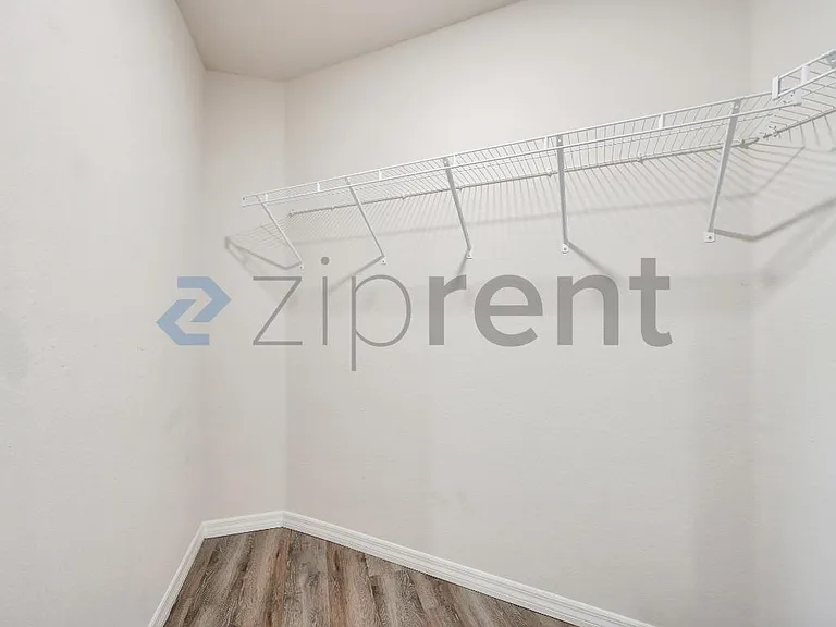 12009 Henley Ave #12009 — Photo 15