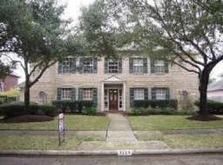 3223 Stoney Mist Dr, Sugar Land, TX 77479
