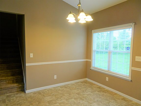 5th image of 241 Bonanza Dr