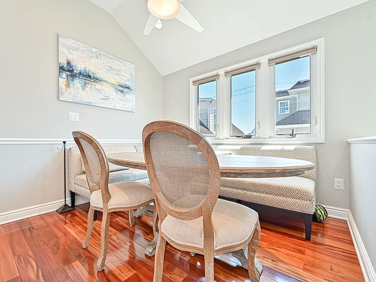 25 S 31st Ave — Photo 39