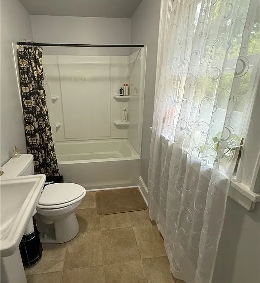 335 Claremont St — Photo 11