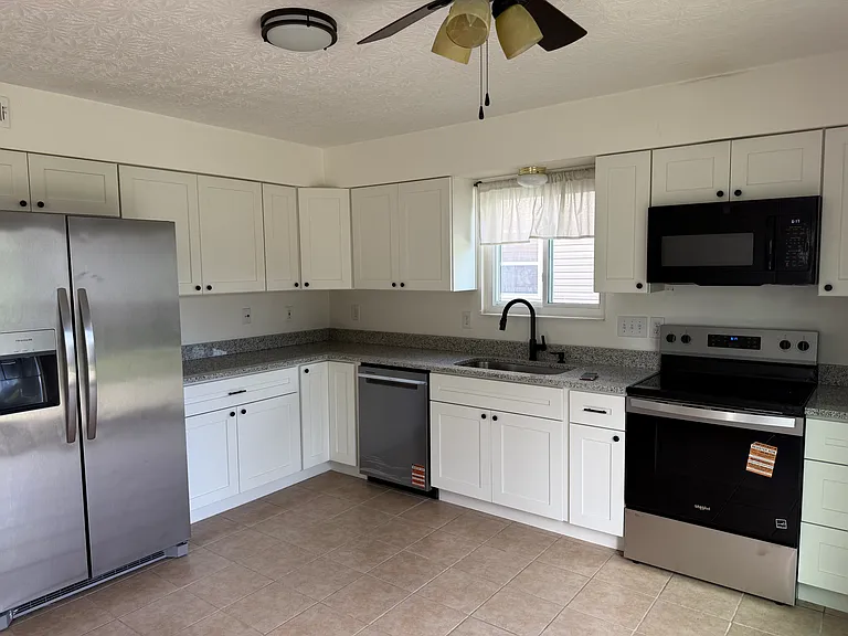311 Heftner Cir — Photo 11