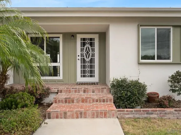 8025 Laird St, La Mesa, CA 91942