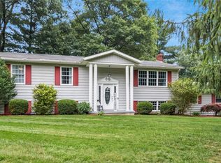 295 Skyline Dr, Zanesville, OH 43701