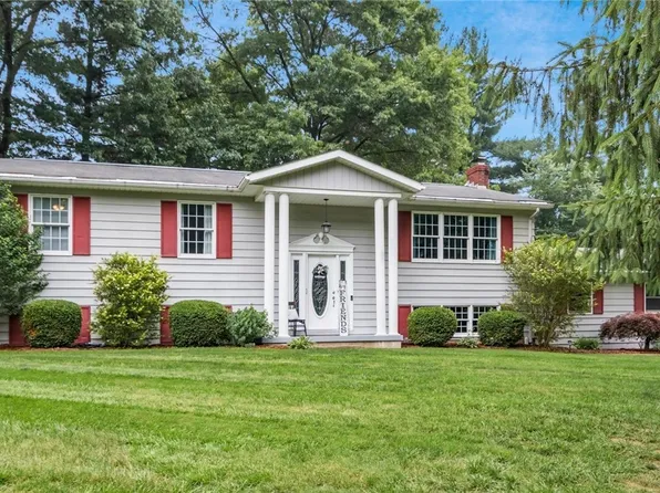 295 Skyline Dr, Zanesville, OH 43701