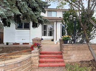 8812 135th Ave NW, Edmonton, AB T5E1N3