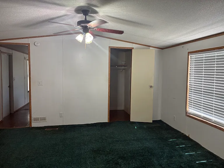 Roland Ln — Photo 6